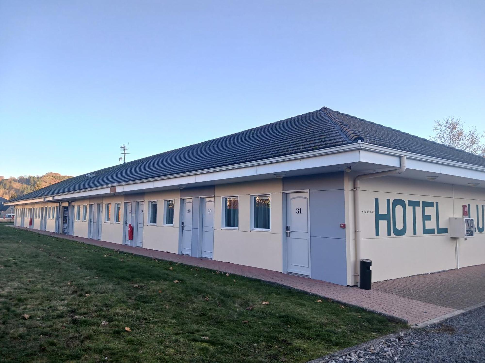The Originals Access, Hotel Le Lutea Riom-ès-Montagne Exteriör bild