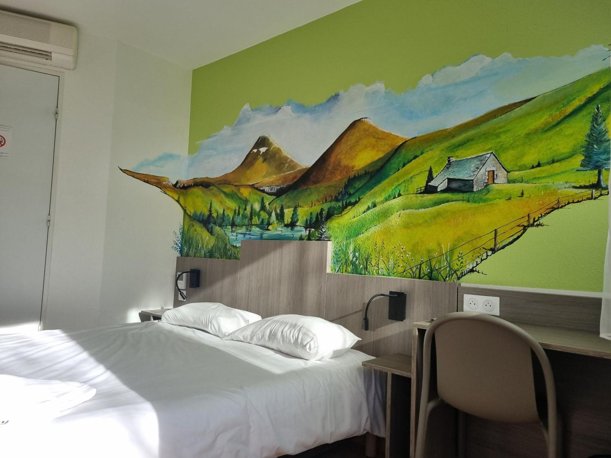 The Originals Access, Hotel Le Lutea Riom-ès-Montagne Exteriör bild