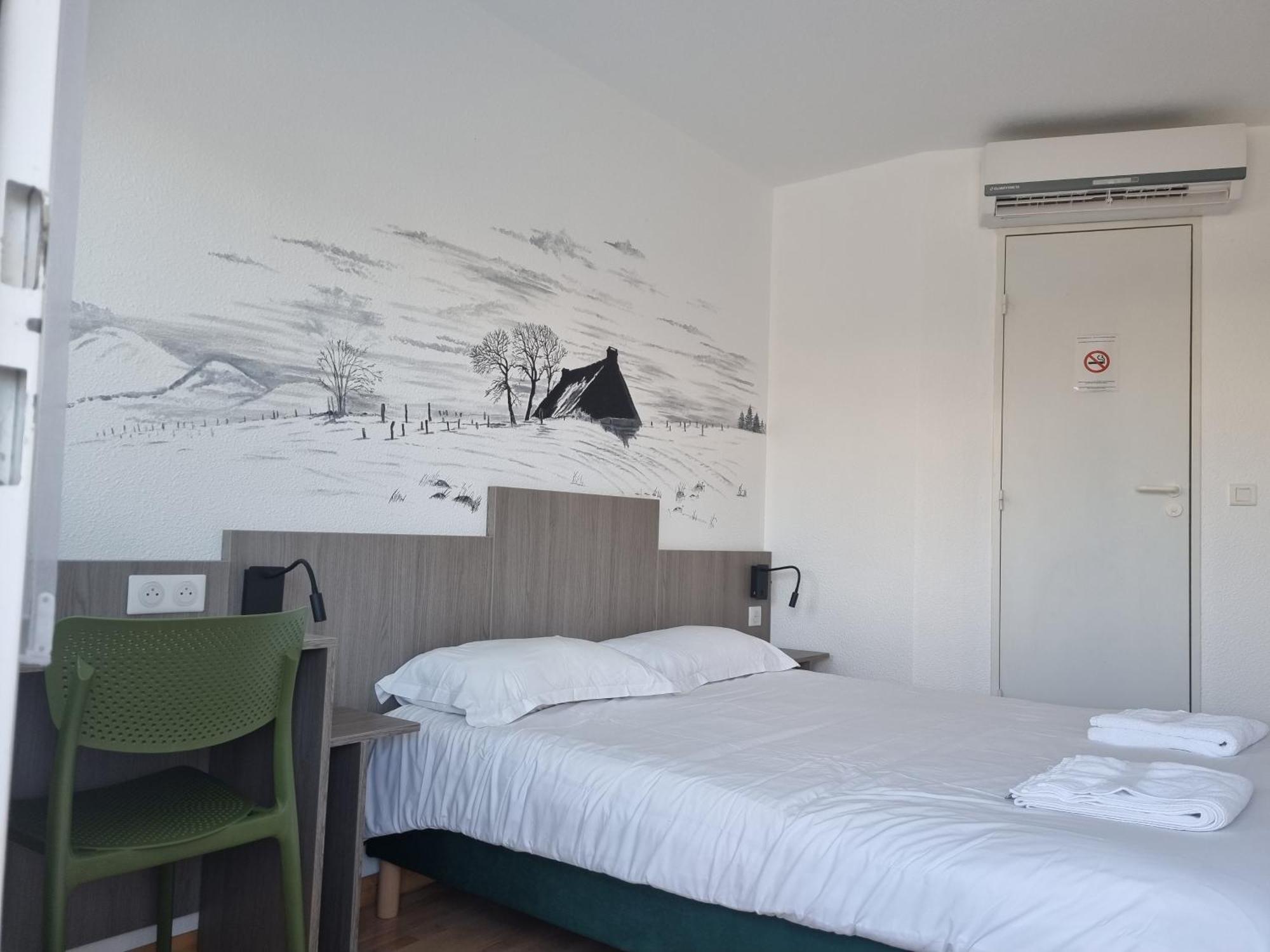 The Originals Access, Hotel Le Lutea Riom-ès-Montagne Exteriör bild